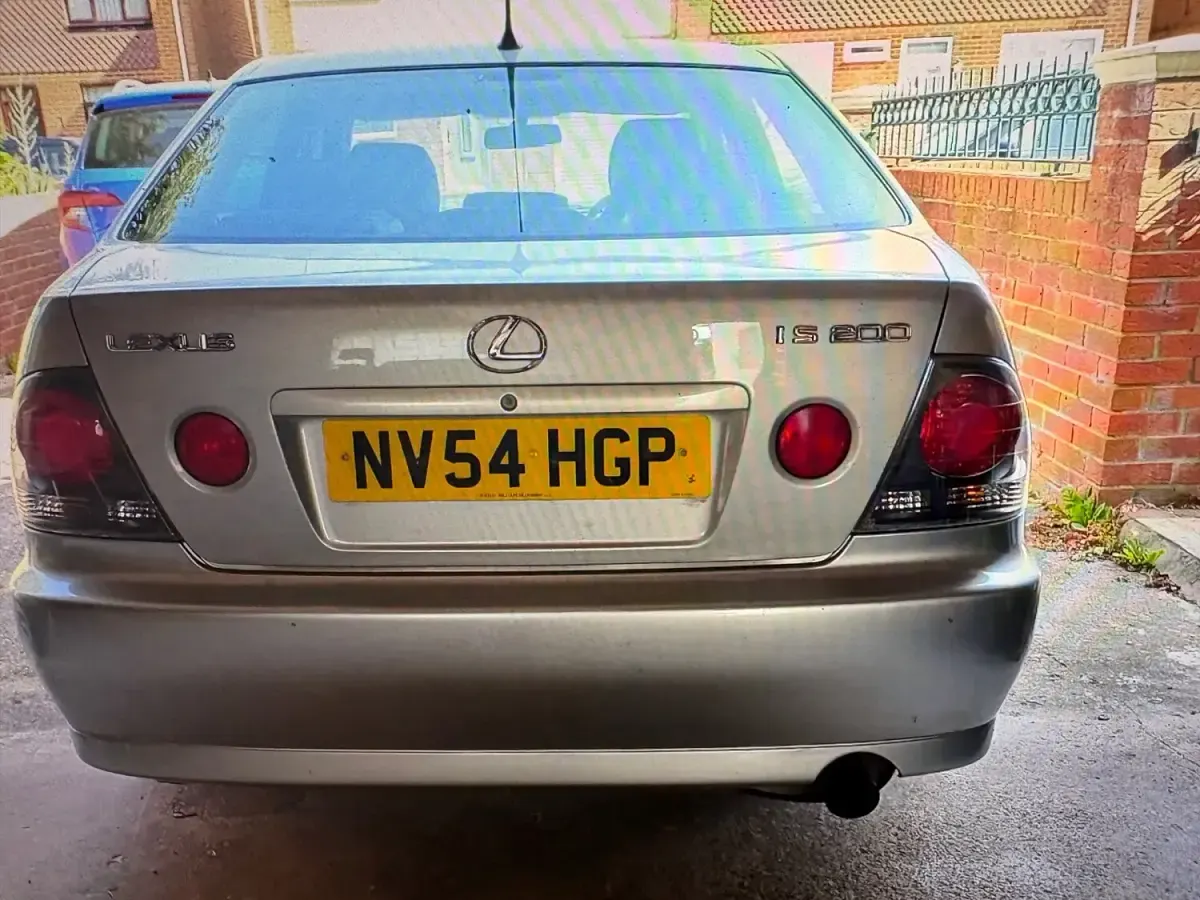 Used Lexus IS200 2004 Silver Sedan