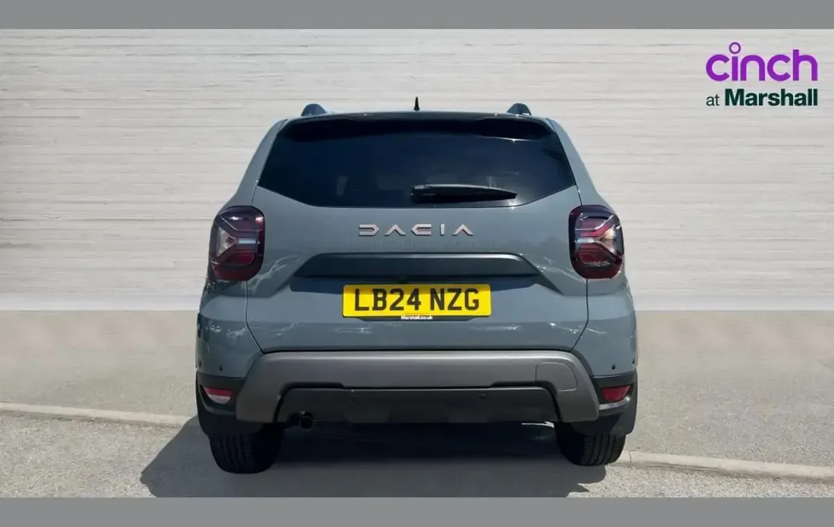 Used Dacia Duster Extreme 150 HP (110 kW) 2024 Grey SUV