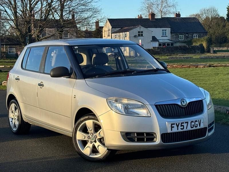 Silver Used 2007 Skoda Fabia Hatchback | £2,295 (Expensive) - Image 1/4