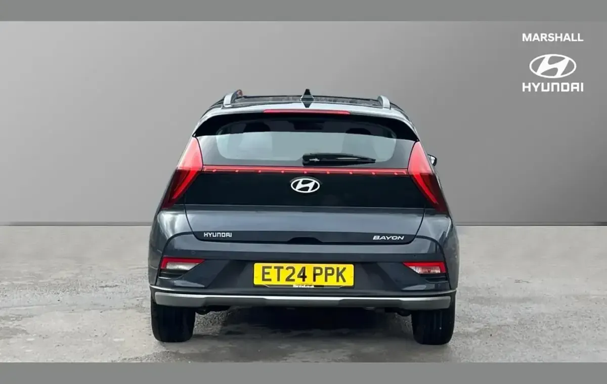 Używany Hyundai Bayon Advanced 100 KM (73 kW) 2024 Szary SUV