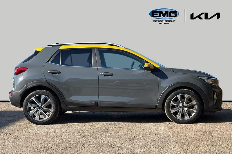 Used Kia Stonic 99 HP (72 kW) 2023 Grey SUV