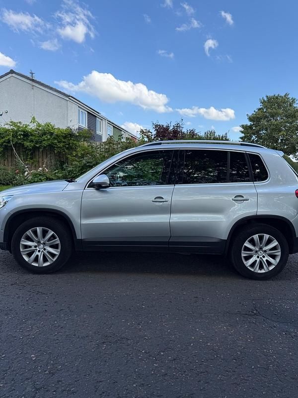 Silver Used 2010 VW Tiguan Match SUV | £3,195 (Fair price) - Image 1/4