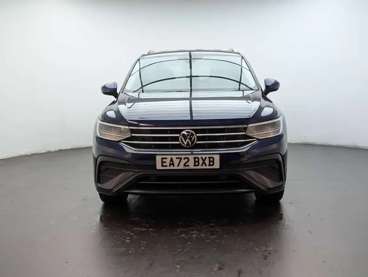 Used VW Tiguan Allspace Life 150 HP (110 kW) 2022 Blue SUV