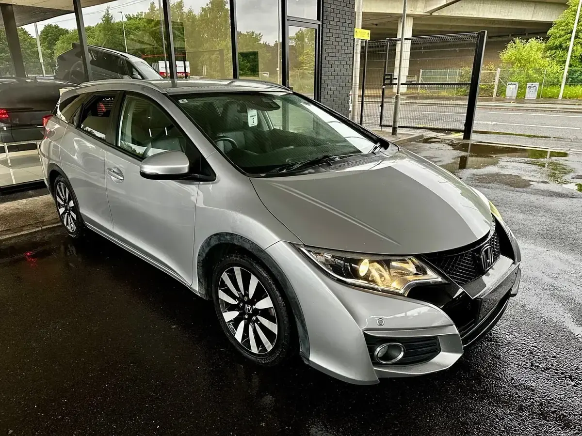 Used Honda Civic SR 142 HP (104 kW) 2016 Silver Estate