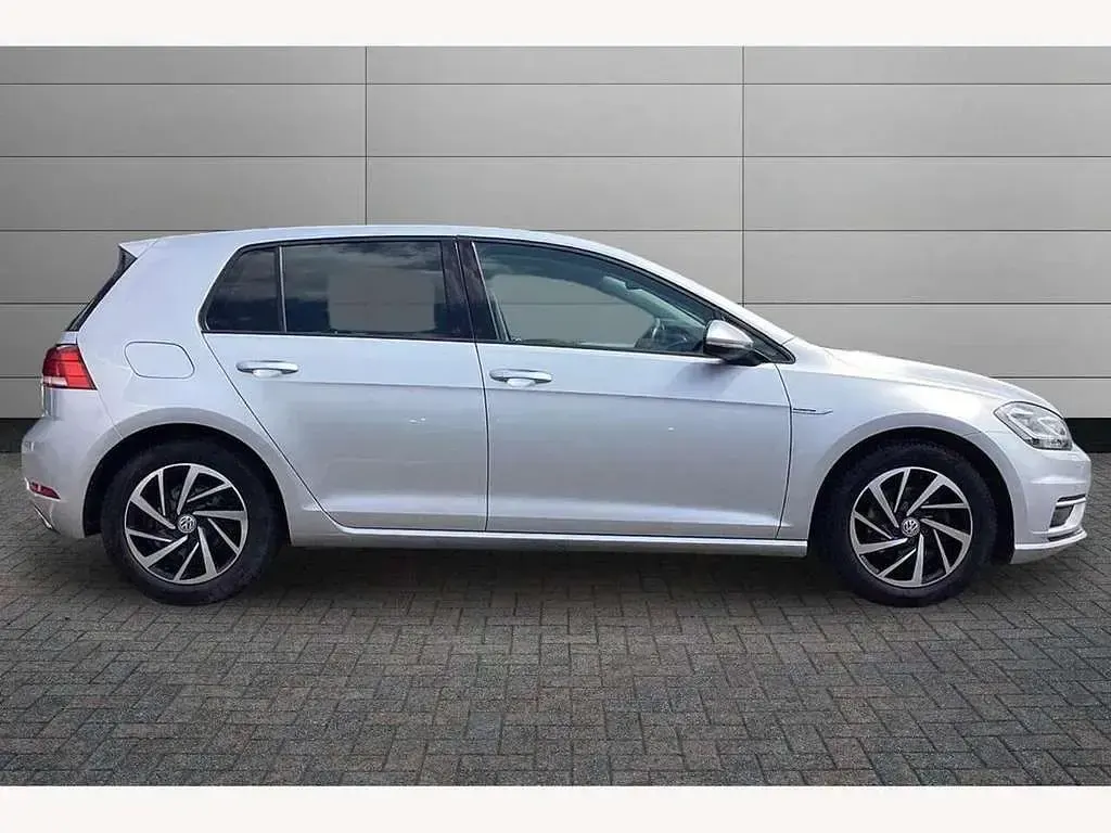 Used VW Golf VII Edition 130 HP (95 kW) 2020 Silver Hatchback
