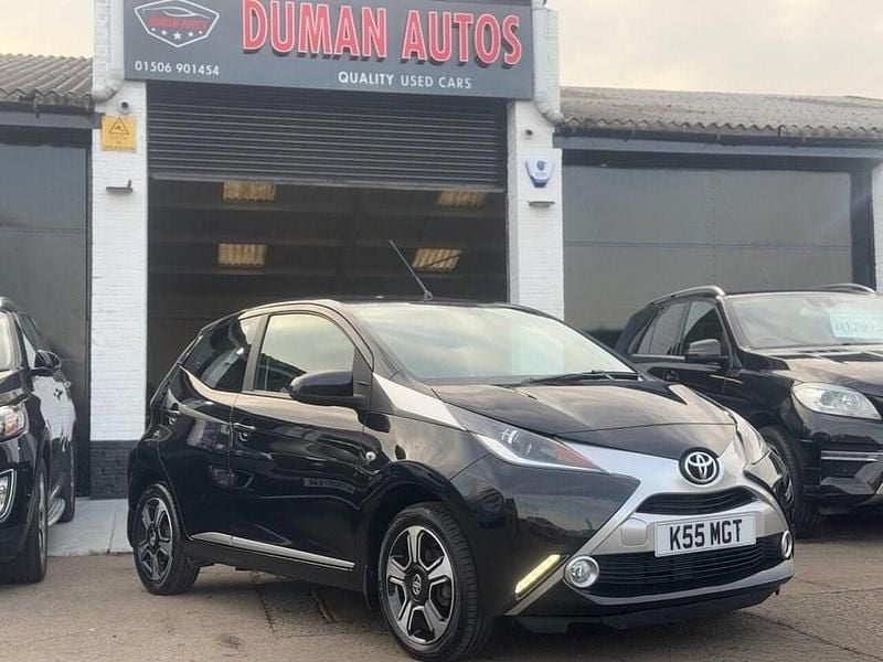 Black Used 2015 Toyota Aygo X-clusiv Hatchback | £8,995 (Fair price) - Image 1/4