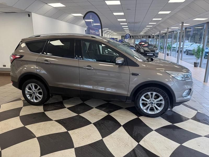 Used Ford Kuga Titanium 150 HP (110 kW) 2018 Silver SUV