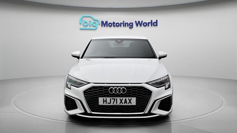 Begagnad Audi A3 S-Line 148 HK (108 kW) 2021 Sedan