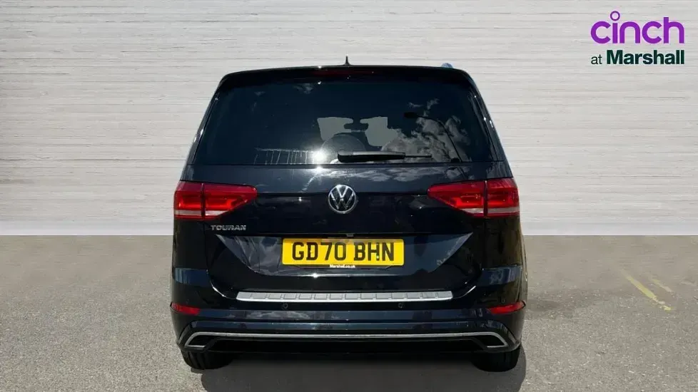 Used VW Touran R-line 150 HP (110 kW) 2020 Deep black pearl MPV