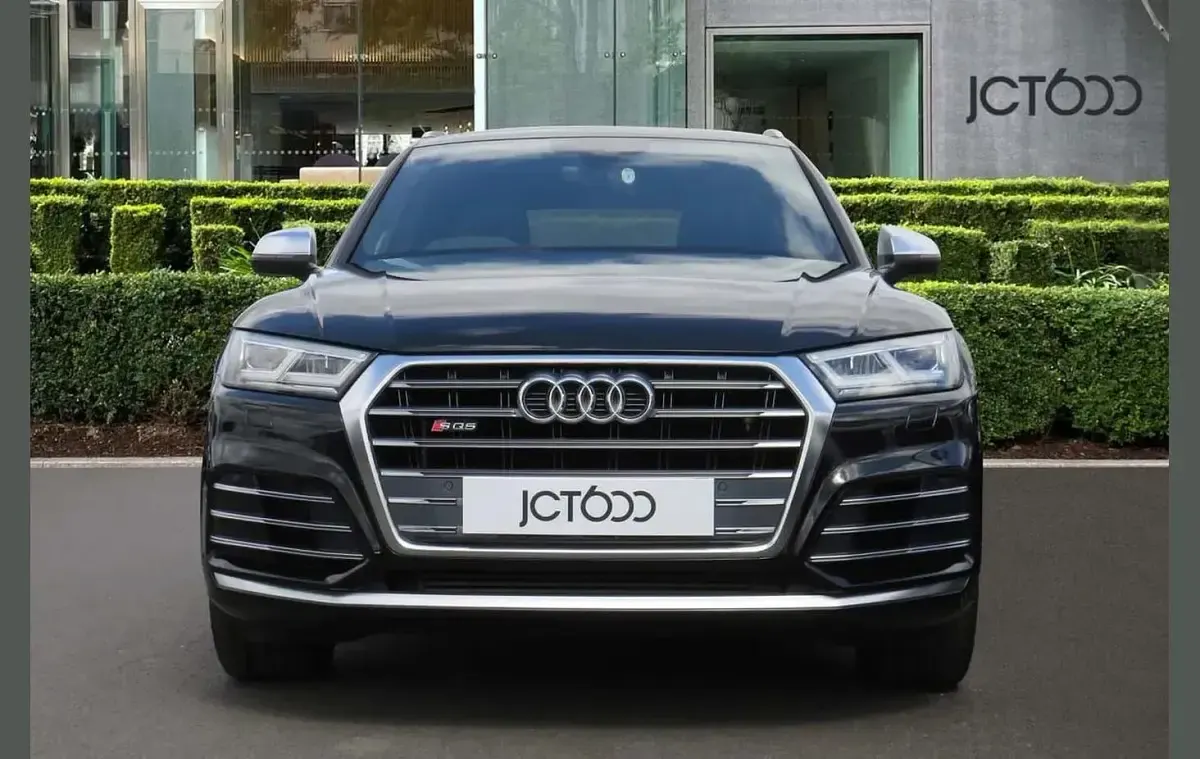 Używany Audi SQ5 S-Line 347 KM (255 kW) 2020 Czarny SUV