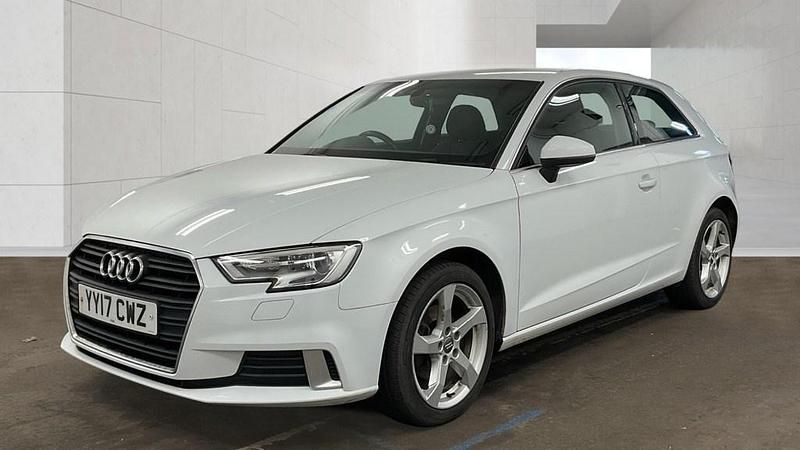Begagnad Audi A3 Sport 150 HK (110 kW) 2017 Vit Halvkombi