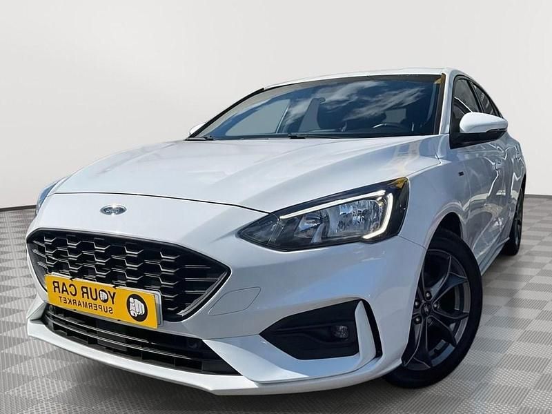 Used Ford Focus ST-Line 125 HP (91 kW) 2019 White Hatchback