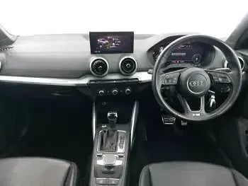 Usado Audi Q2 S-Line 150 CV (110 kW) 2021 Blanco SUV