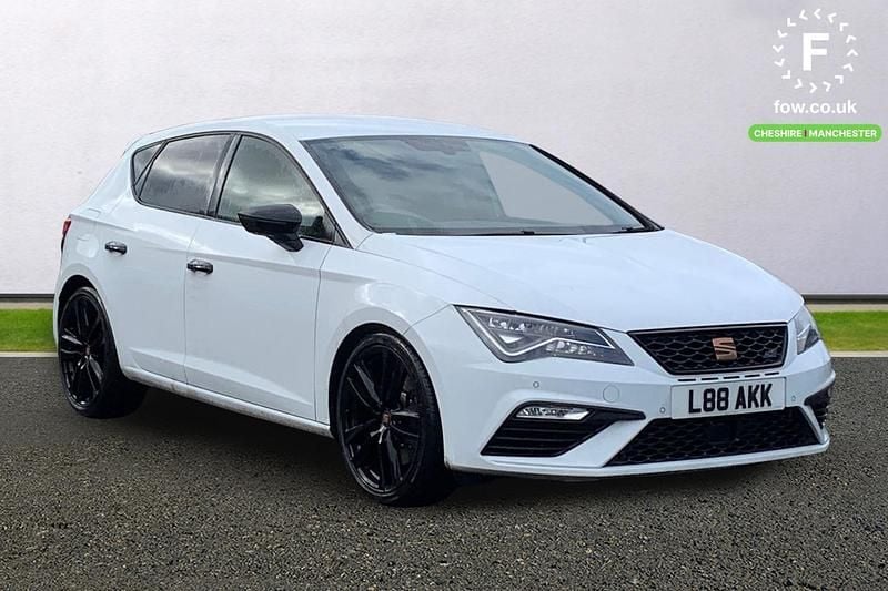 Used Seat Leon CUPRA 290 HP (213 kW) 2019 White Hatchback