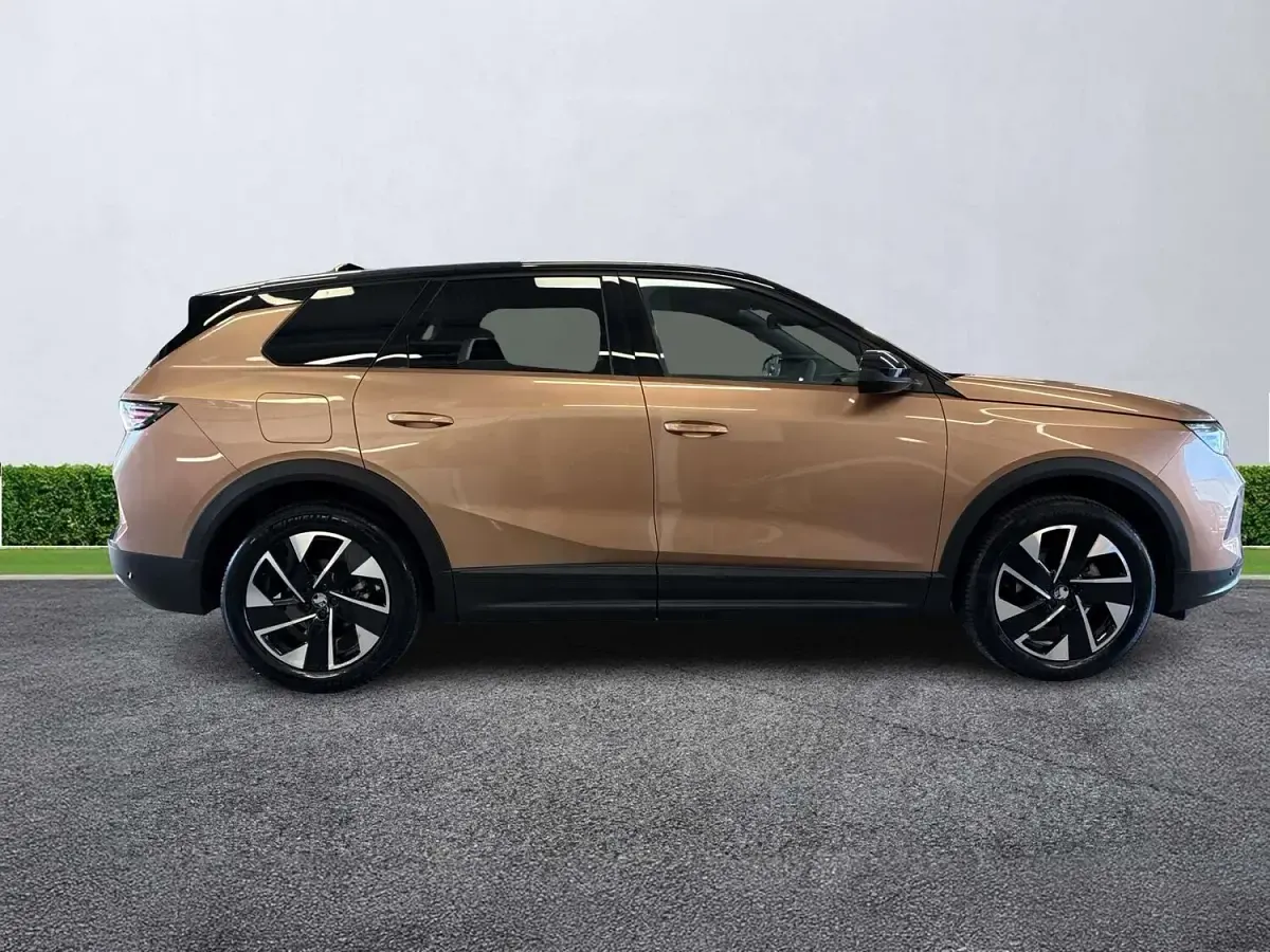 Used Vauxhall Grandland X 2025 Brown SUV