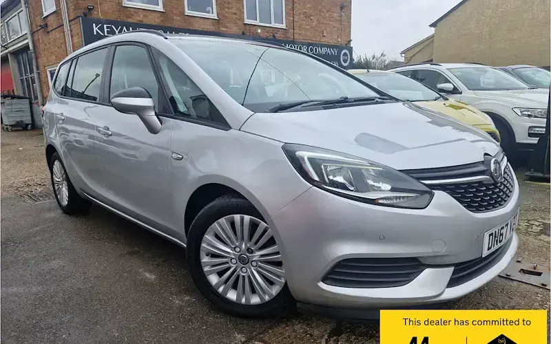 Used Vauxhall Zafira Tourer Design Edition 140 HP (102 kW) 2017 MPV
