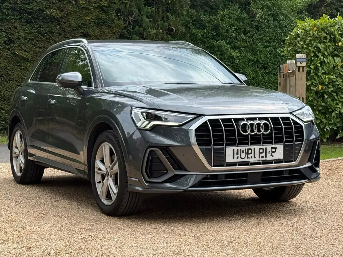 Second-hand Audi Q3 S-Line 150 CP (110 kW) 2022 Gri SUV