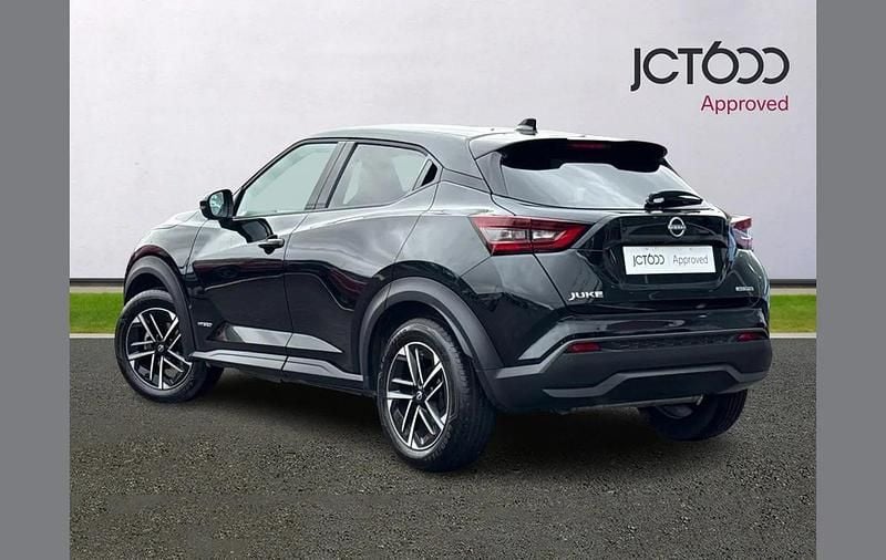 Used Nissan Juke N-Connecta 140 HP (102 kW) 2024 Black SUV