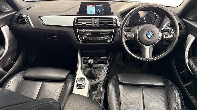 Usado BMW 118 M Sport 134 HP (98 kW) 2019 Branco Citadino