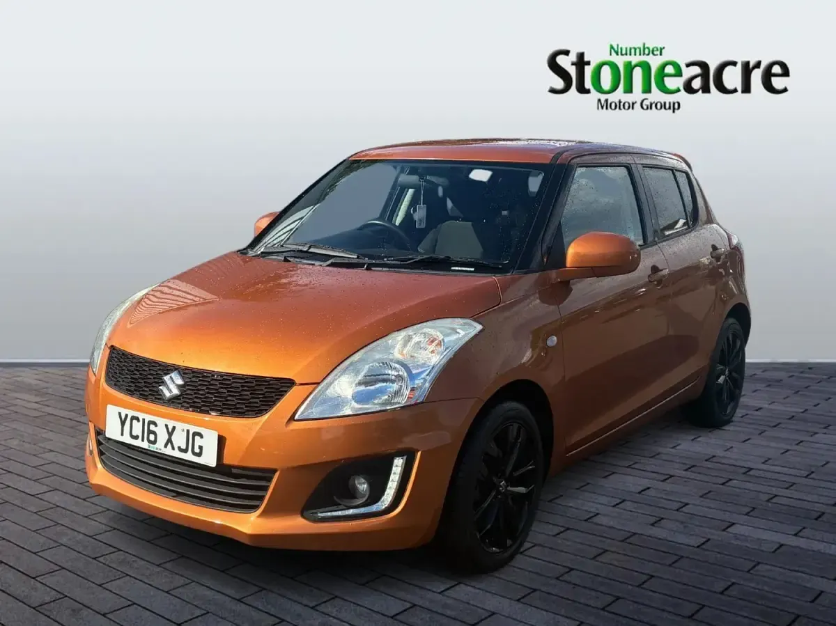 Begagnad Suzuki Swift SZ-L 94 HK (69 kW) 2016 Orange Halvkombi