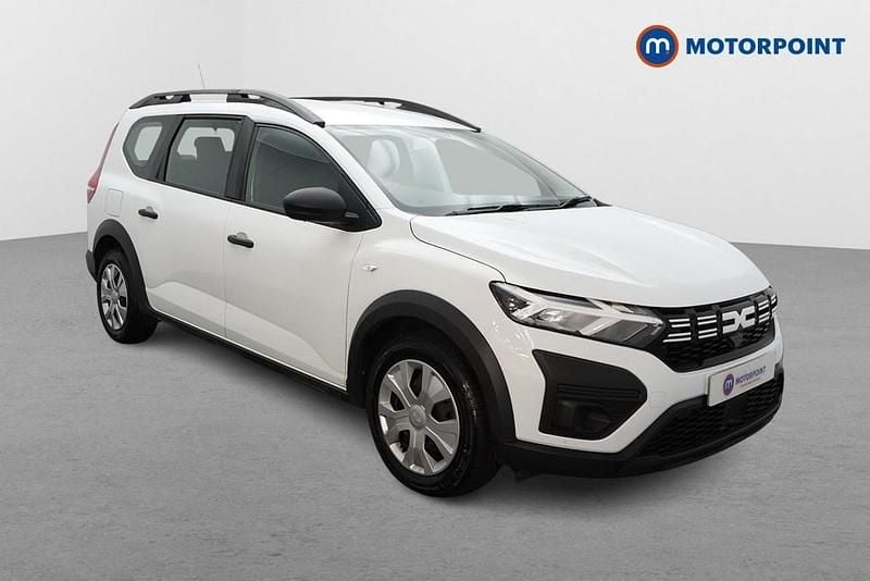 White Used 2023 Dacia Jogger Essentiel MPV | £12,949 (Fair price) - Image 1/4