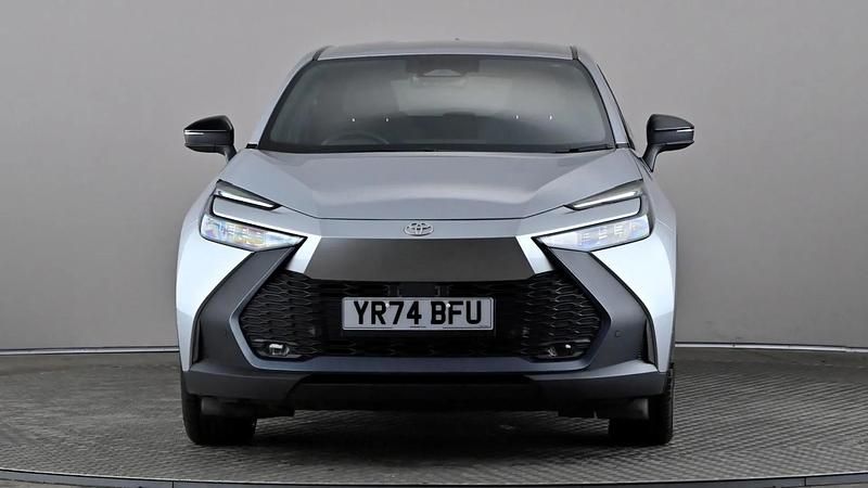 Used Toyota C-HR Design 223 HP (164 kW) 2024 Silver SUV