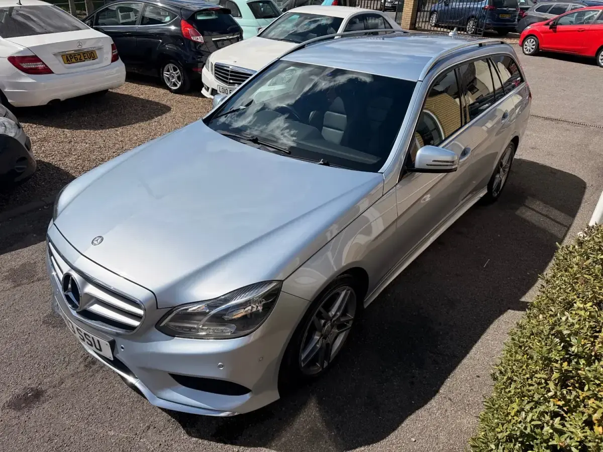 Usado Mercedes E350 AMG 250 HP (183 kW) 2013 Prateado Carrinha