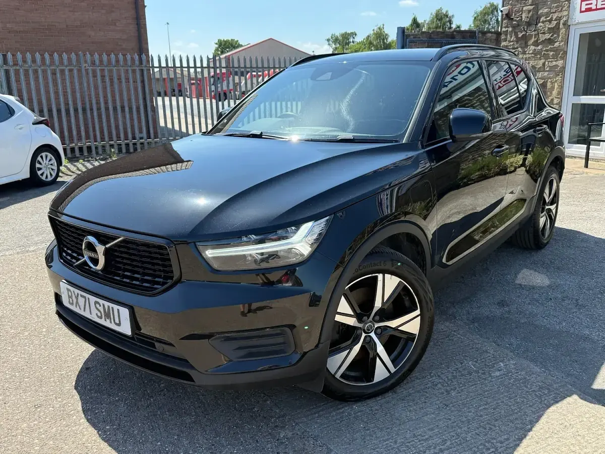 Used Volvo XC40 R-Design 2021 Black SUV