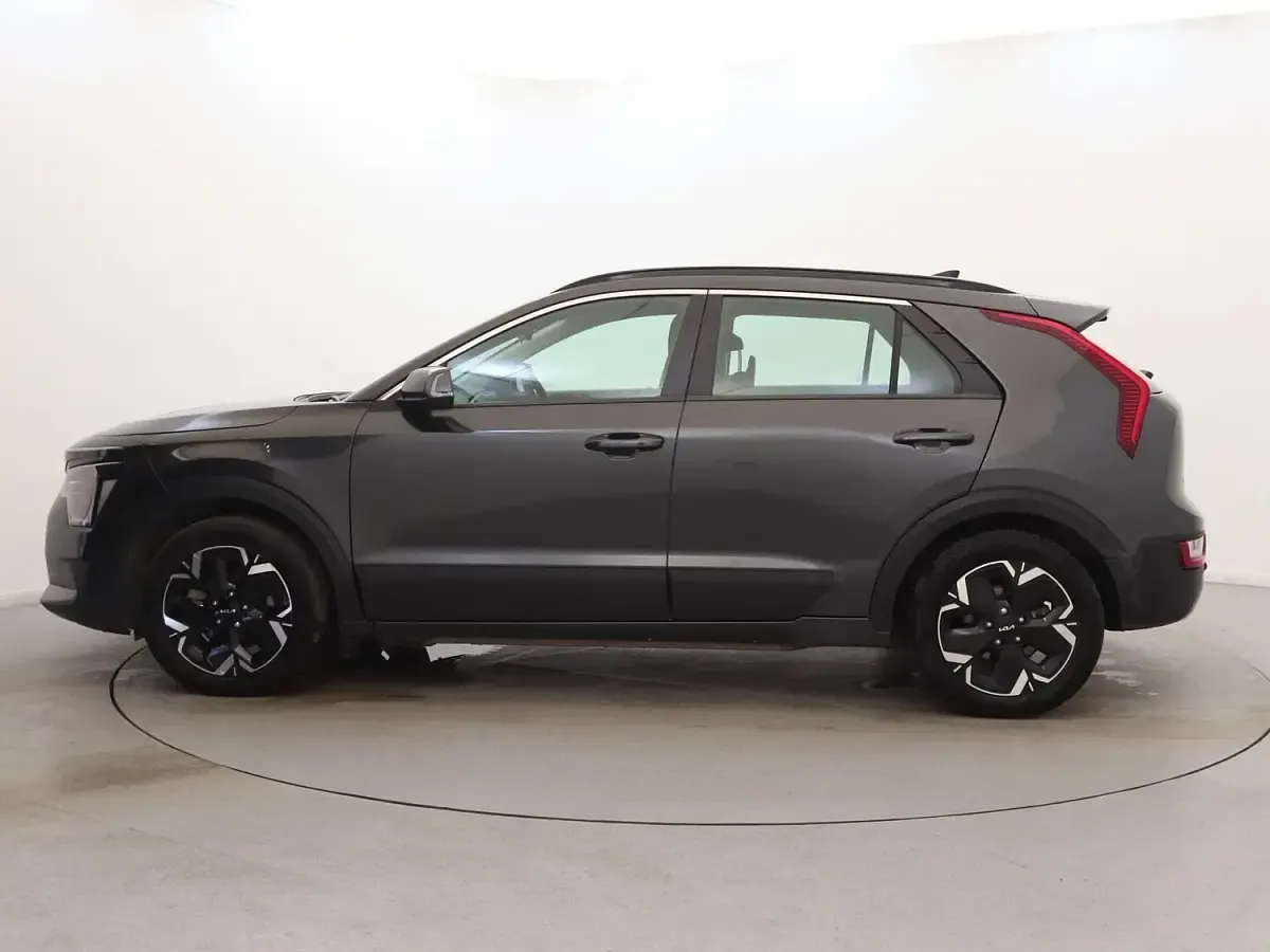 Used Kia e-Niro 150 kW (204 HP) 2023 Grey SUV