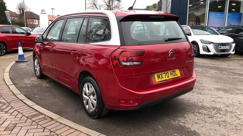 Used Citroën C4 SpaceTourer PureTech 128 HP (94 kW) 2020 Red MPV