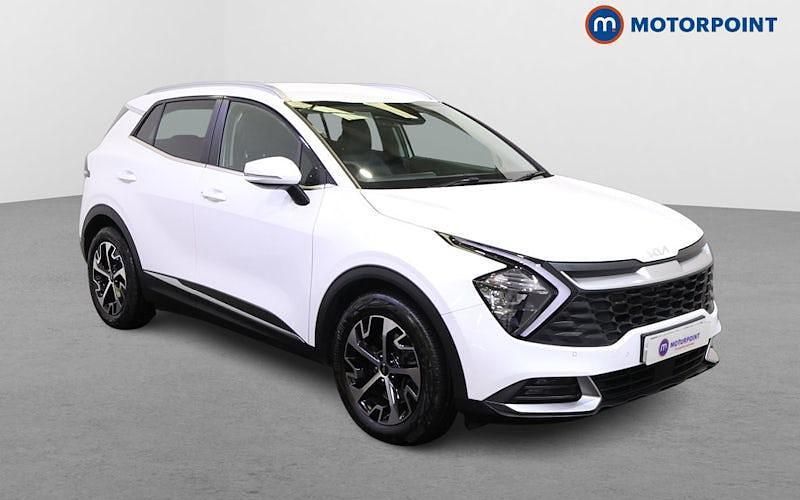 White Used 2022 Kia Sportage 3 SUV | £20,599 (Fair price) - Image 1/4