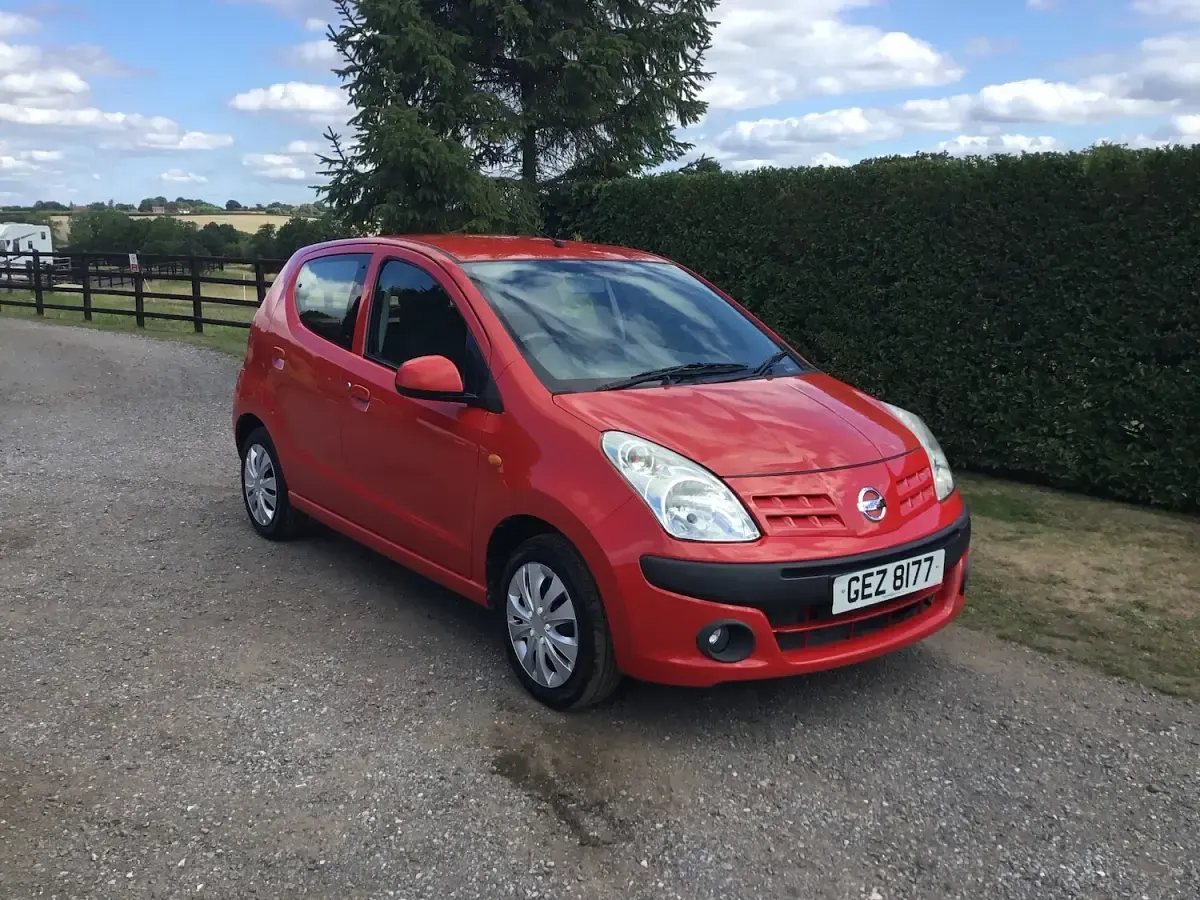 Used Nissan Pixo Acenta 68 HP (50 kW) 2010 Red Hatchback