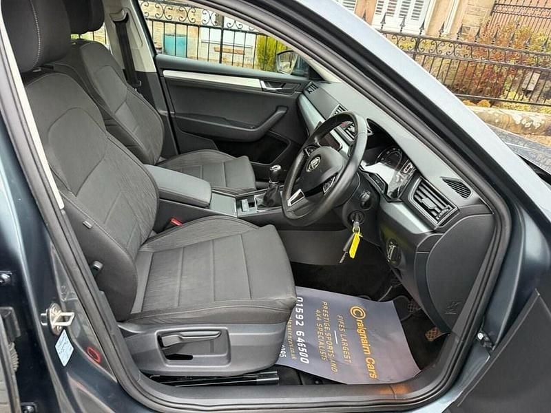 Used Skoda Superb SE Technology 150 HP (110 kW) 2018 Grey Estate