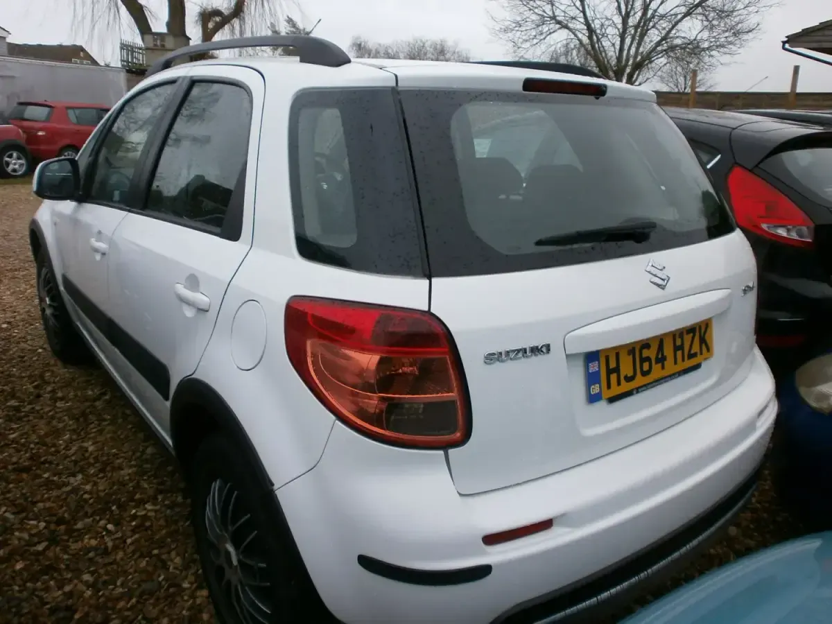 Używany Suzuki SX4 SZ3 2014 Biały Hatchback