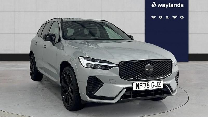 Used Volvo XC60 Plus 247 HP (181 kW) 2025 Grey SUV