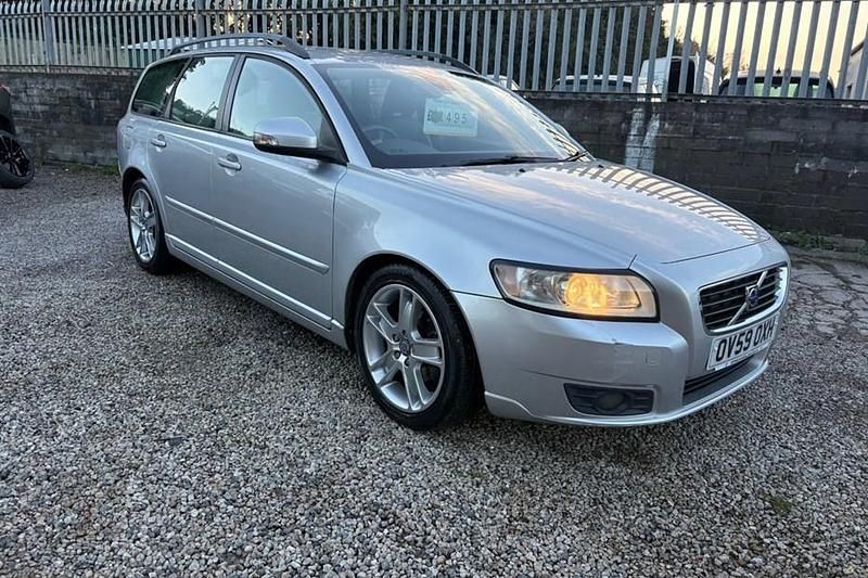 Silver Used 2009 Volvo V50 SE Estate | £2,495 (Fair price) - Image 1/1
