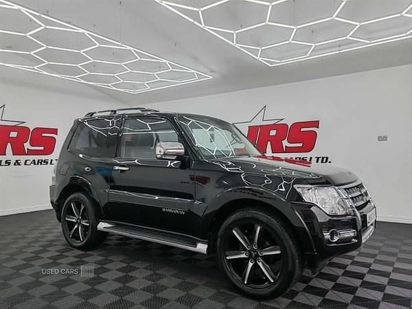 Black Used 2015 Mitsubishi Shogun SUV | £16,950 (Expensive) - Image 1/4