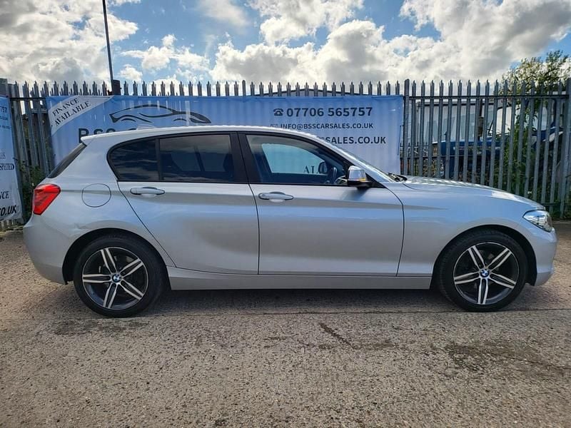 Used BMW 120 Sport Line 188 HP (138 kW) 2017 Silver Hatchback