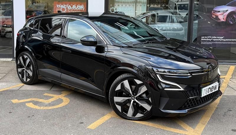 Black Used 2023 Renault Mégane Techno Hatchback | £20,395 (Fair price) - Image 1/1