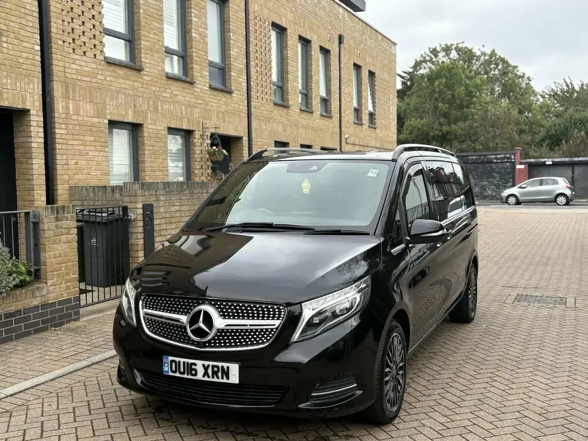 Used Mercedes V220 163 HP (119 kW) 2016 Black MPV