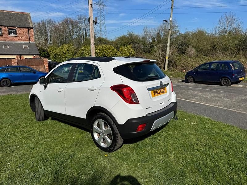 Second-hand Vauxhall Mokka 140 CP (102 kW) 2013 Alb SUV