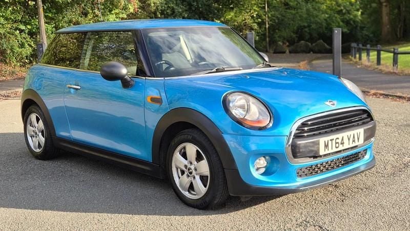 Blue Used 2014 Mini ONE Hatch Hatchback | £3,490 (Good price) - Image 1/4