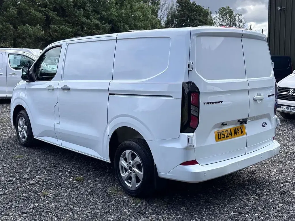 Used Ford Transit Custom Limited 136 HP (100 kW) 2024 White Van