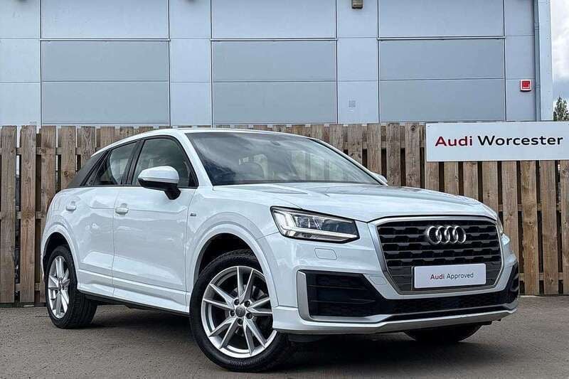 Glacier white metallic Used 2019 Audi Q2 S-Line SUV | £18,290 (Fair price) - Image 1/4