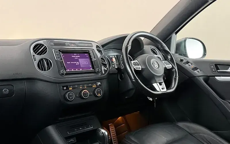 Used VW Tiguan R-line Edition 150 HP (110 kW) 2015 Grey SUV