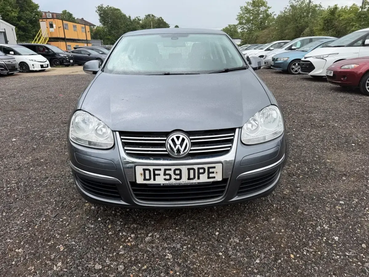 Used VW Jetta SE 122 HP (89 kW) 2009 Grey Sedan