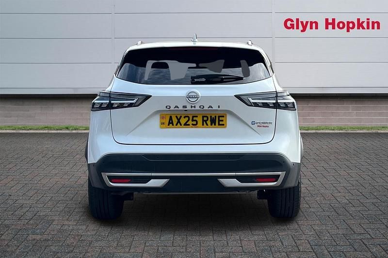 New Nissan Qashqai Tekna 190 HP (139 kW) 2025 White SUV