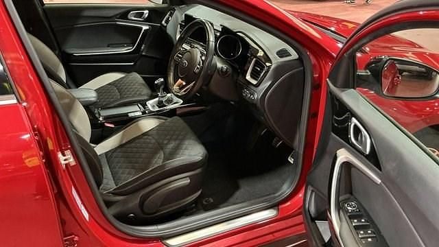 Used Kia ProCeed GT-Line 158 HP (116 kW) 2021 Red Estate