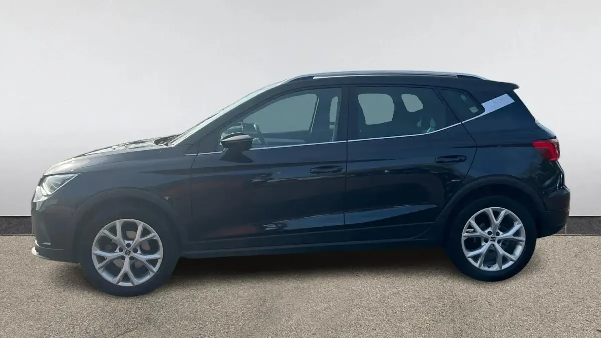 Used Seat Arona FR 110 HP (80 kW) 2022 Blue SUV