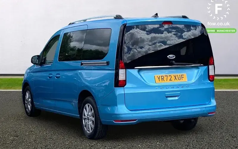 Używany Ford Tourneo Titanium 122 KM (89 kW) 2026 Kombi